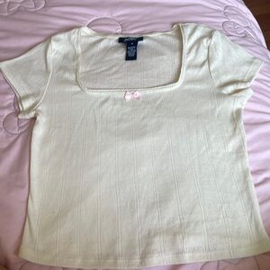 Crop Top with bows all over it 🎀